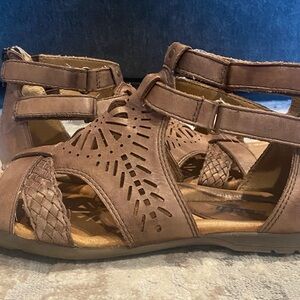 Earth Women's Brown Gladiator Sandals. Zippered back.